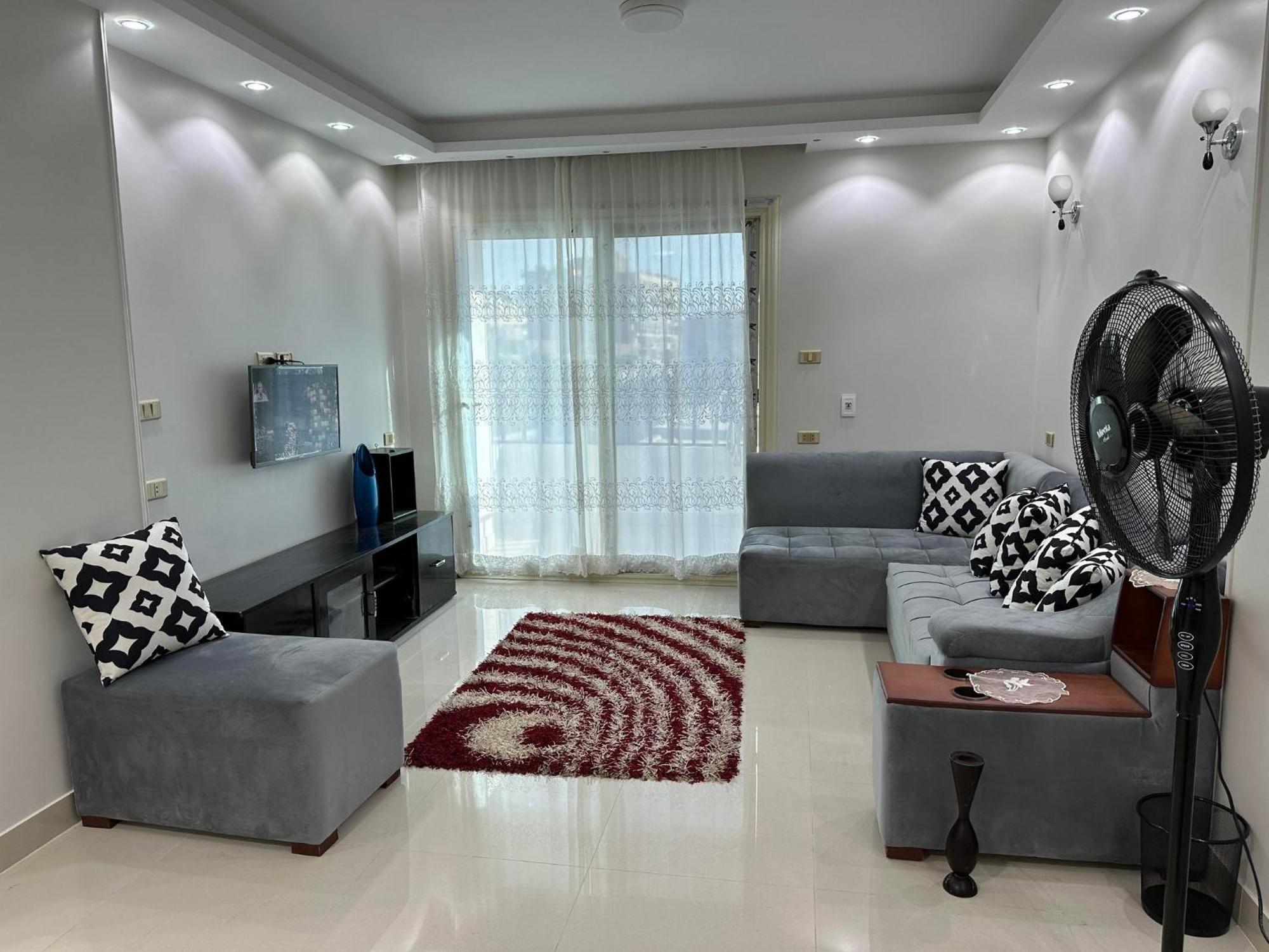 Comfy Luxurious Apartments In Central Location In Mansheyet El Bakry East Cairo Exterior photo
